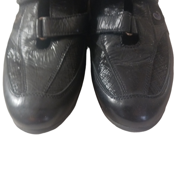 LIONELLE Black Leather Sneaker Comfort Shoes US size 5 Like New - Picture 3 of 11